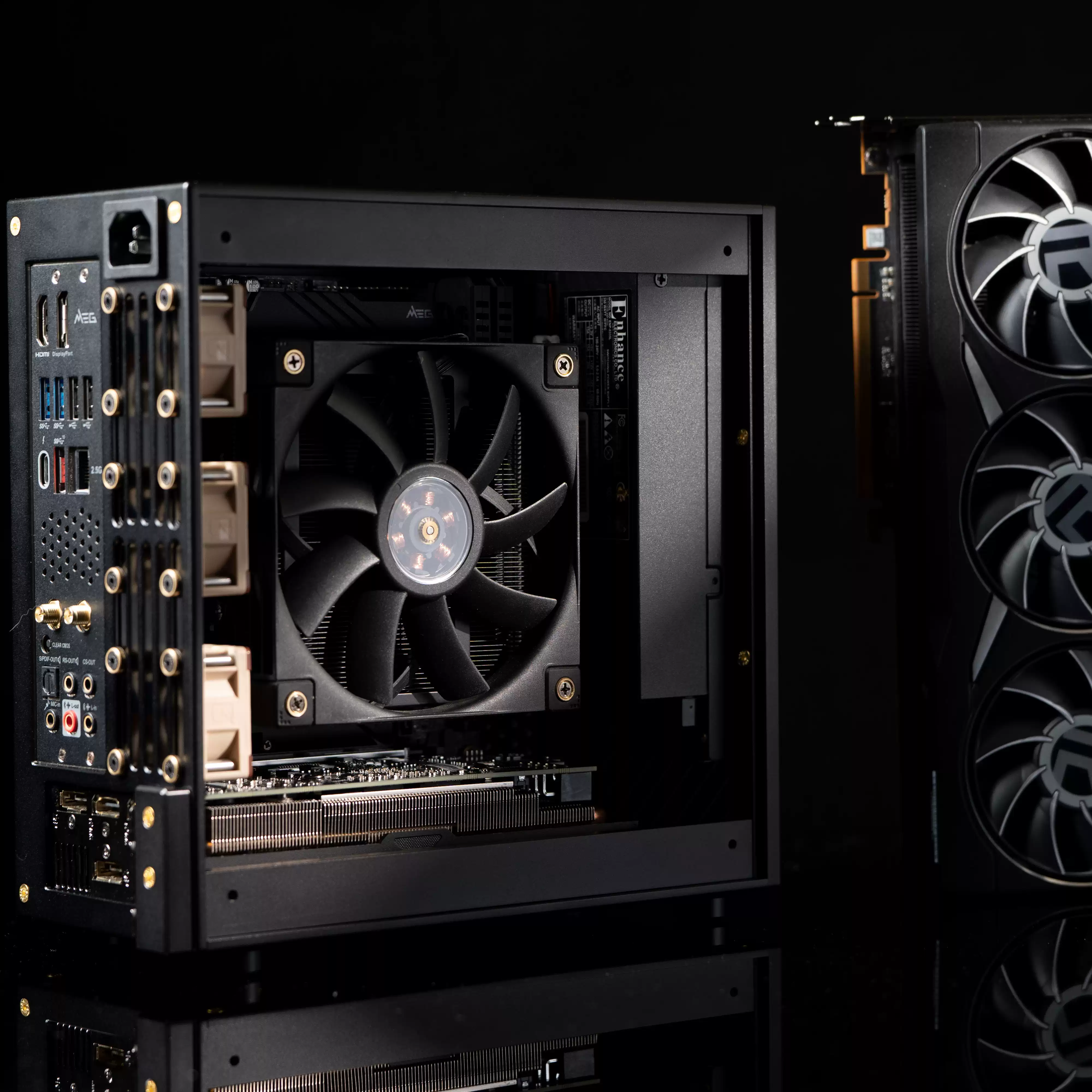 Sff Mini Itx Cnc Aluminum Chassis - Case LP P6 ITX in Alluminio